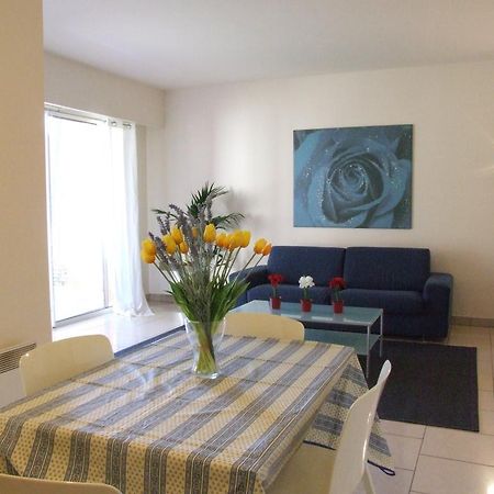 Appartement Au Chateau Vallaya 멍똥 외부 사진