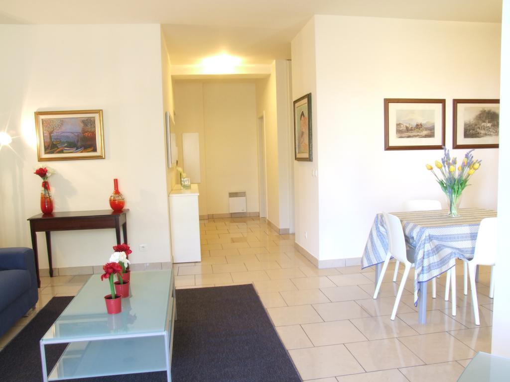Appartement Au Chateau Vallaya 멍똥 외부 사진
